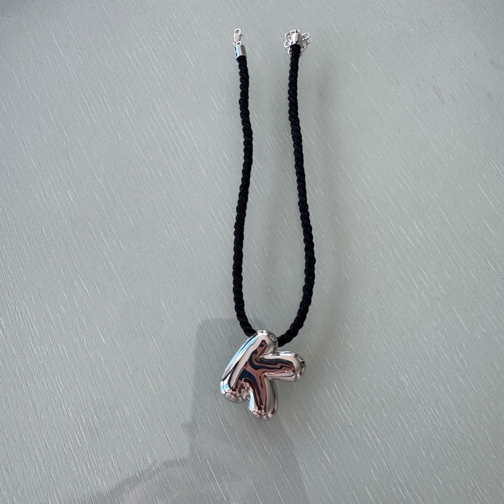 ALISON LOU SILVER CLOUD LETTER NECKLACE - LETTER K